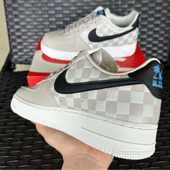 NIKE LEBRON JAMES x AIR FORCE 1 STRIVE FOR GREATNESS Size 9 - Picture 4 of 5